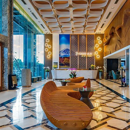 Peninsula Hotel Danang Bagian luar foto