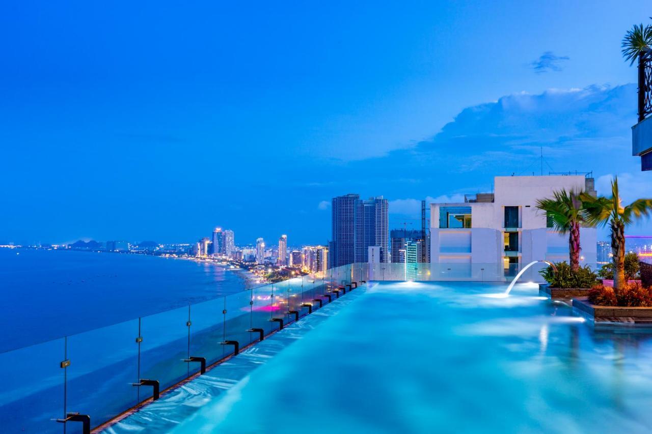 Peninsula Hotel Danang Bagian luar foto
