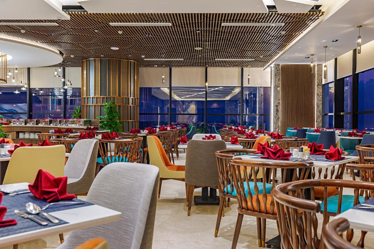 Peninsula Hotel Danang Bagian luar foto