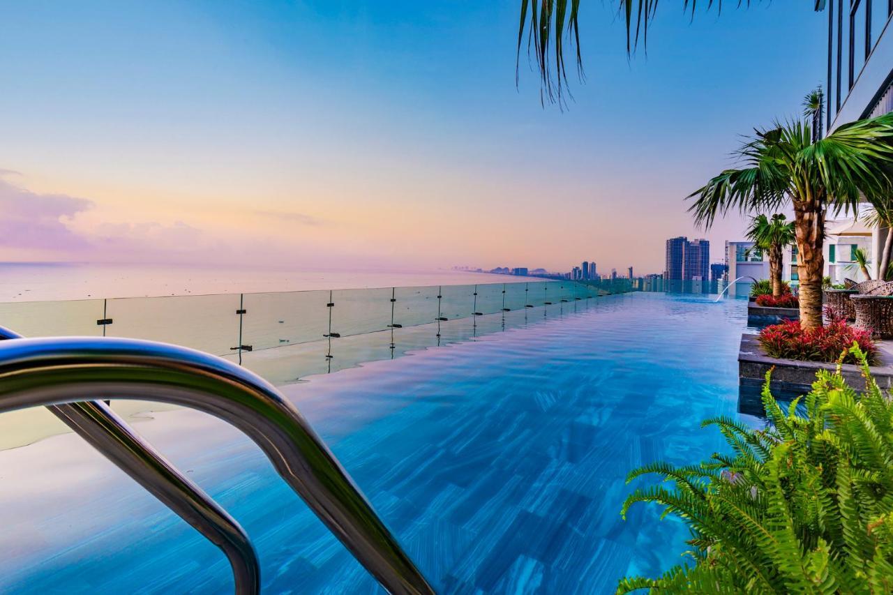 Peninsula Hotel Danang Bagian luar foto